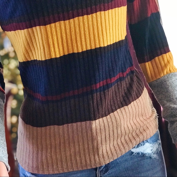Striped Color Block Ribbed Knit Sweater - Picture 5 of 9